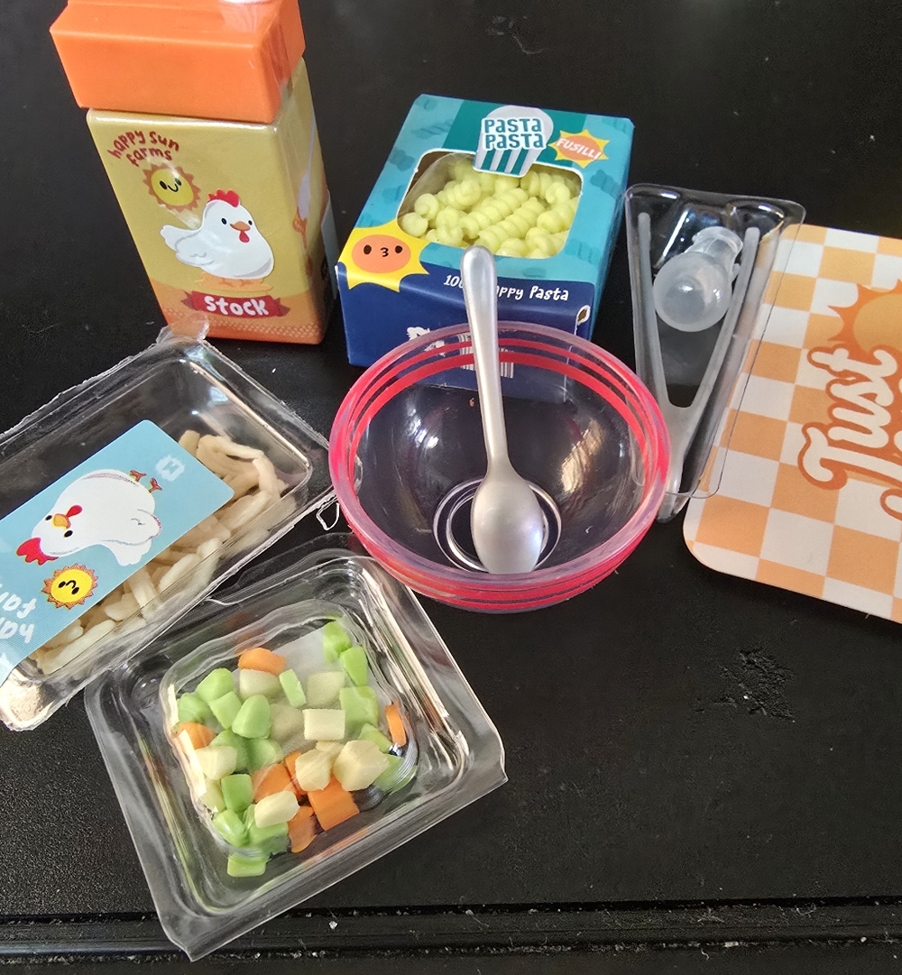 MGA Miniverse Make It Mini Food Series 3 Chicken Soup